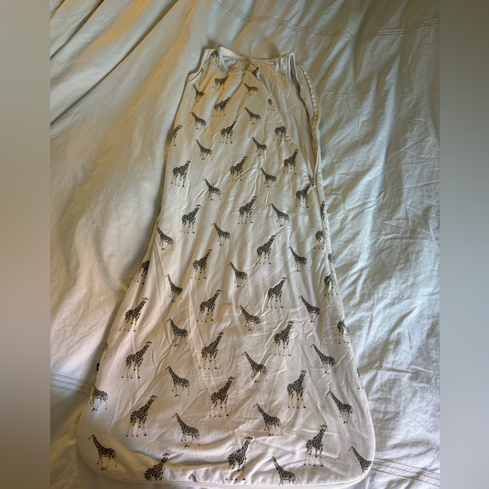 KYTE baby tog 1.0 Size Large Sleepsack with Giraffe Print